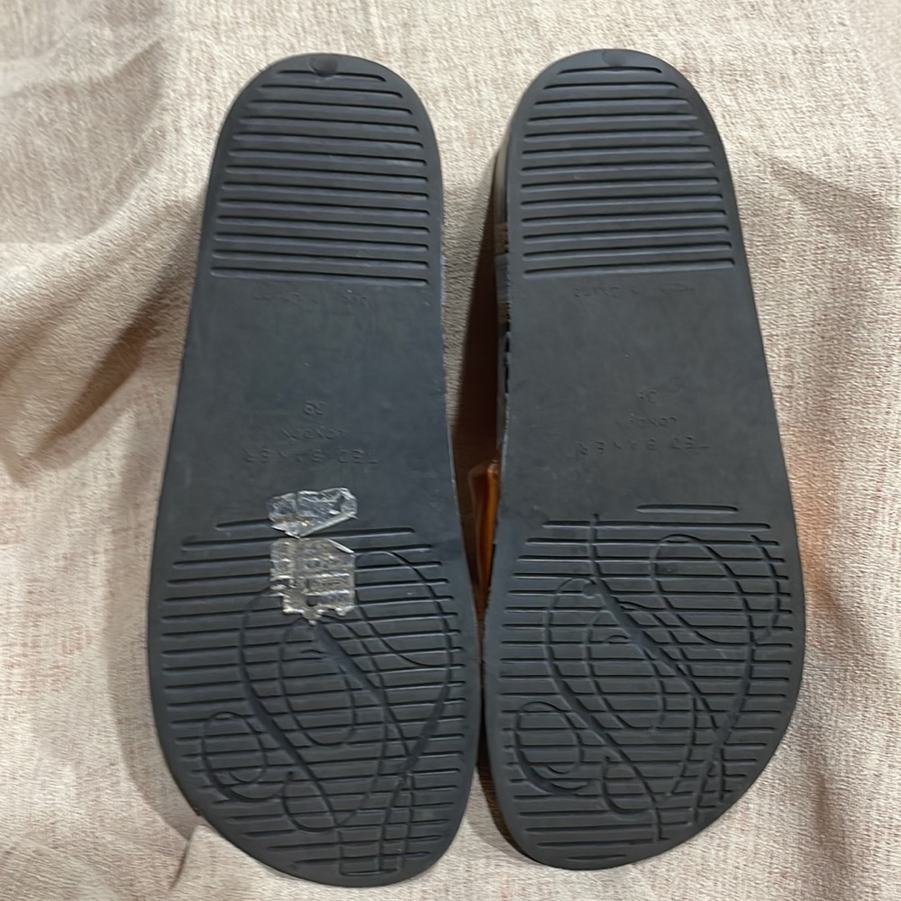 Ted Baker Slides - Picture 4 of 11